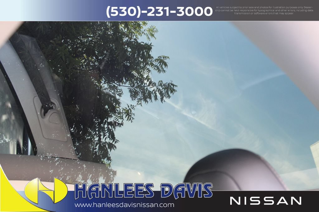 Used 2021 Tesla Model Y Long Range AWD/4WD image 16