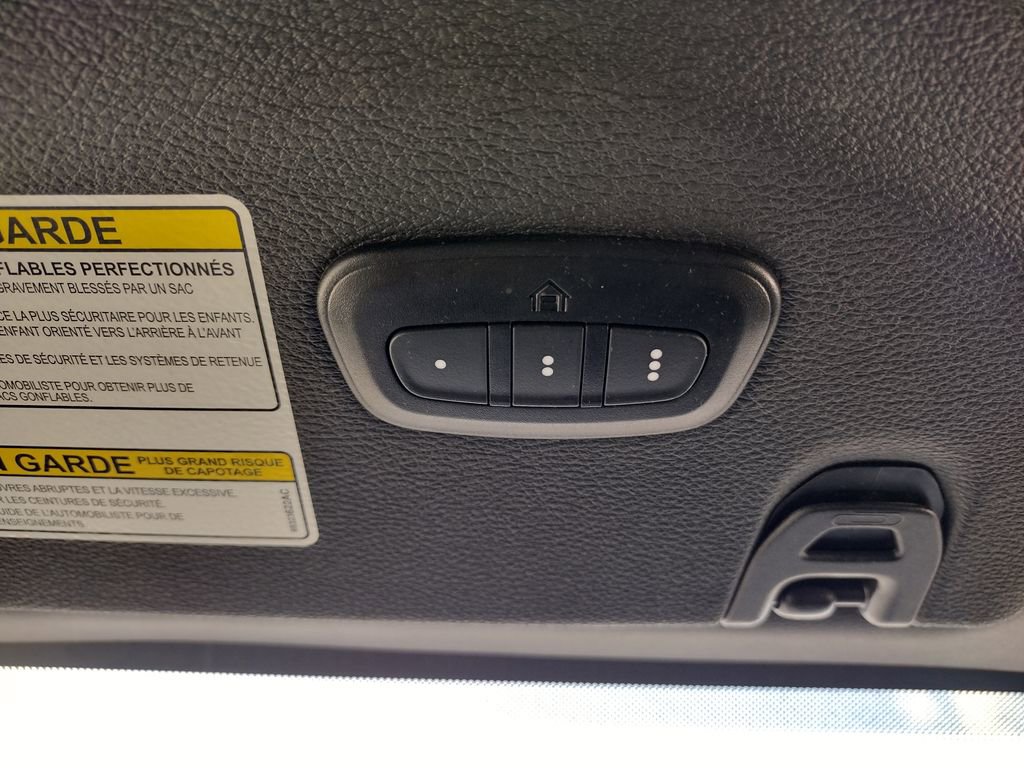 Used 2022 Jeep Gladiator Rubicon w/ LED Lighting Group AWD/4WD image 33