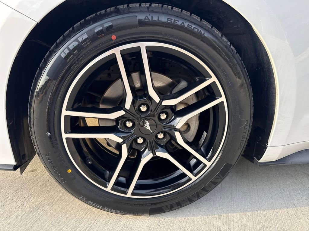 Used 2020 Ford Mustang Premium image 11