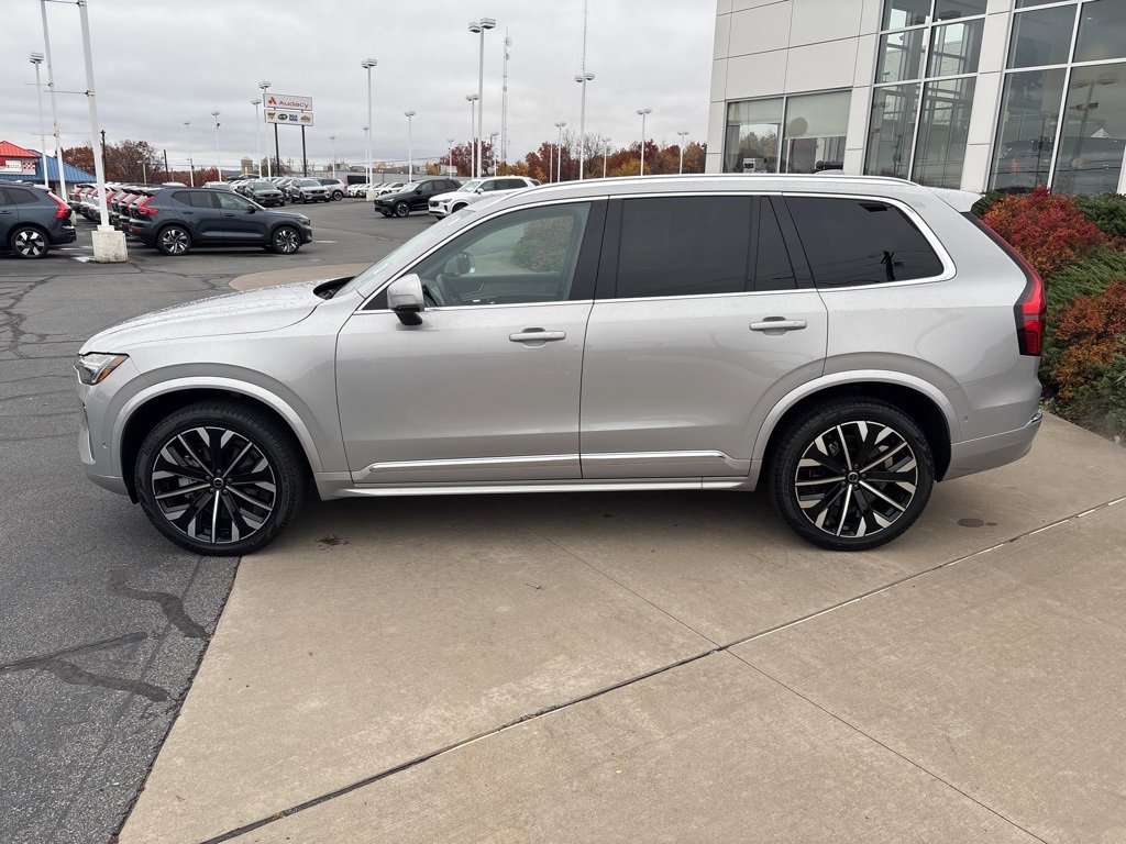 Certified 2025 Volvo XC90 B6 Plus image 10