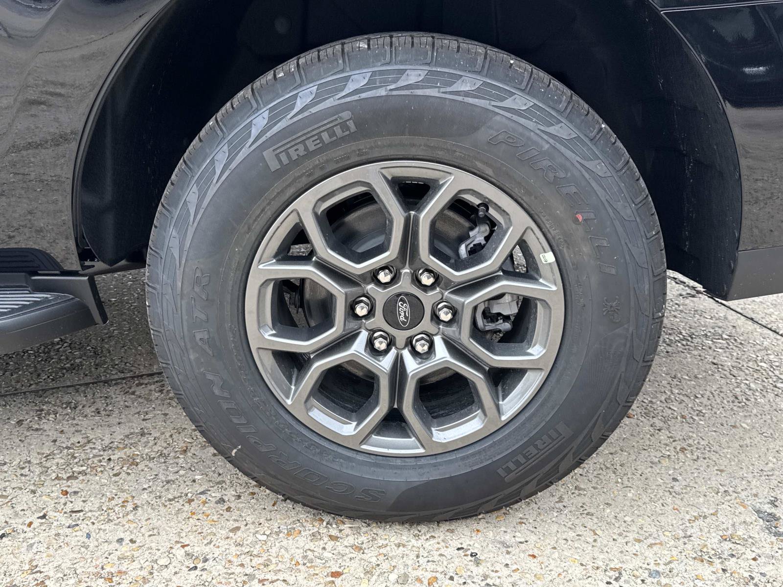 New 2026 Ford Expedition Active RWD image 3