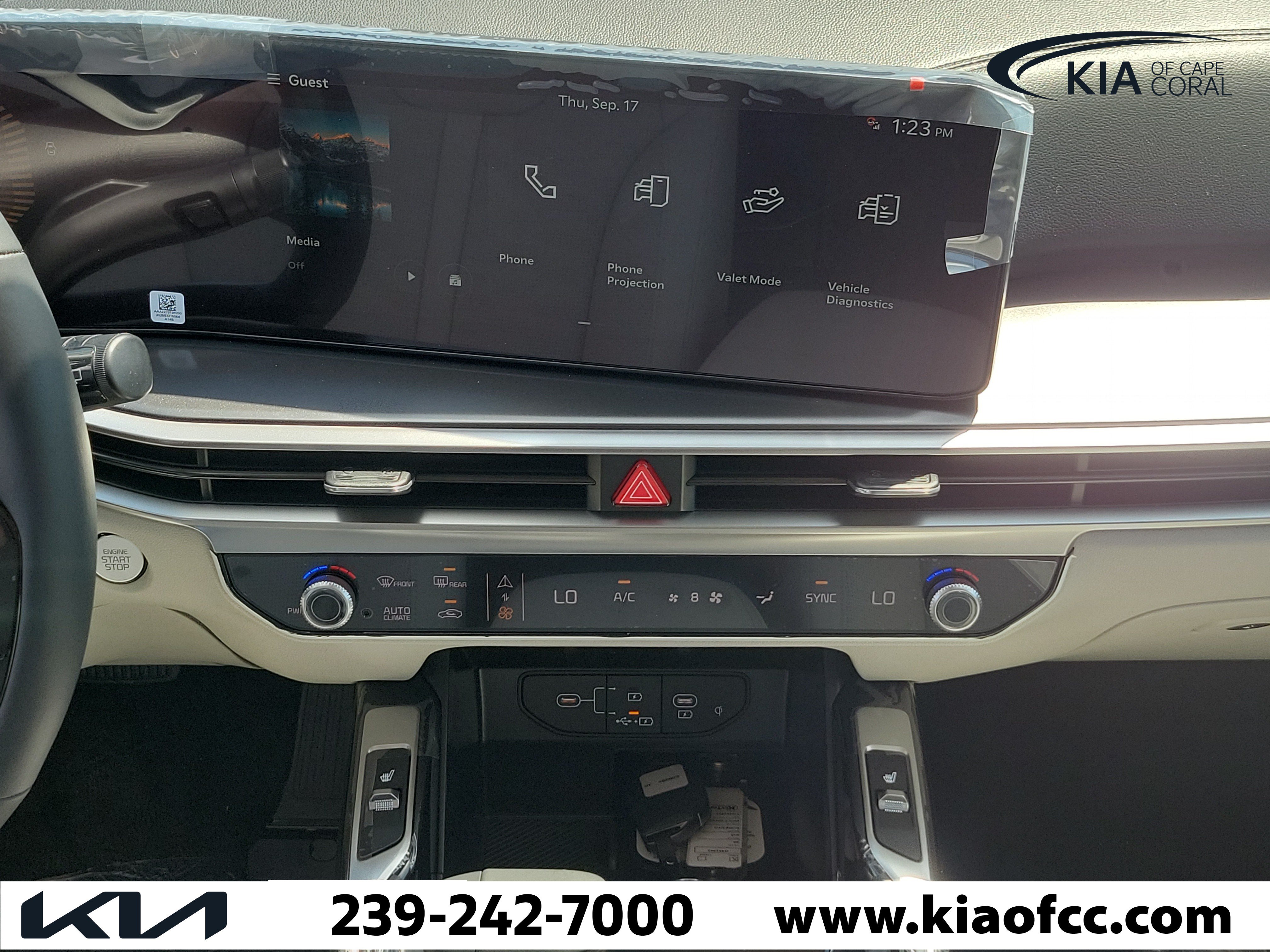 New 2026 Kia Sorento S FWD image 19