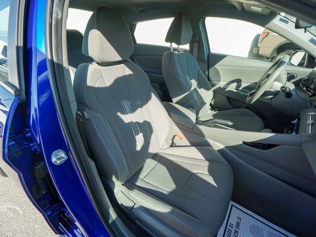 Used 2024 Hyundai Elantra SEL image 26