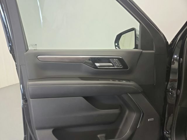 Used 2025 Chevrolet Tahoe Premier RWD image 60