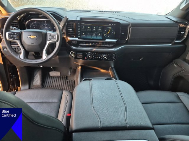 Used 2025 Chevrolet Silverado 2500 LTZ w/ LTZ Plus Package AWD/4WD image 31