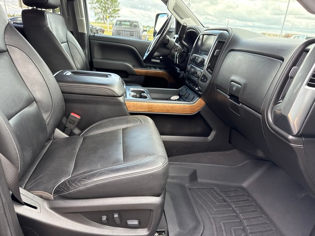 Used 2019 Chevrolet Silverado 3500 LTZ w/ Duramax Plus Package AWD/4WD image 28