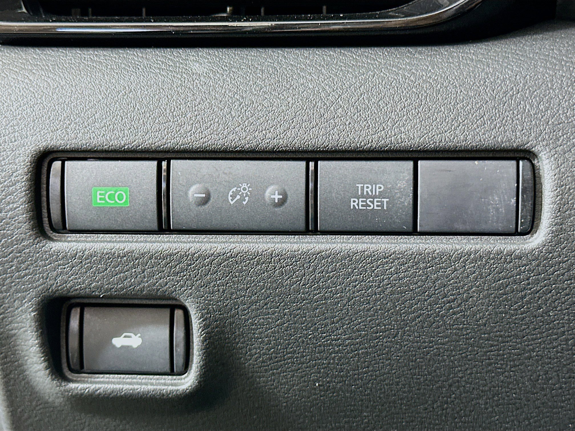 Used 2024 Nissan Sentra SV image 17