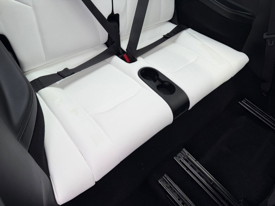 Used 2024 Tesla Model Y Long Range image 41