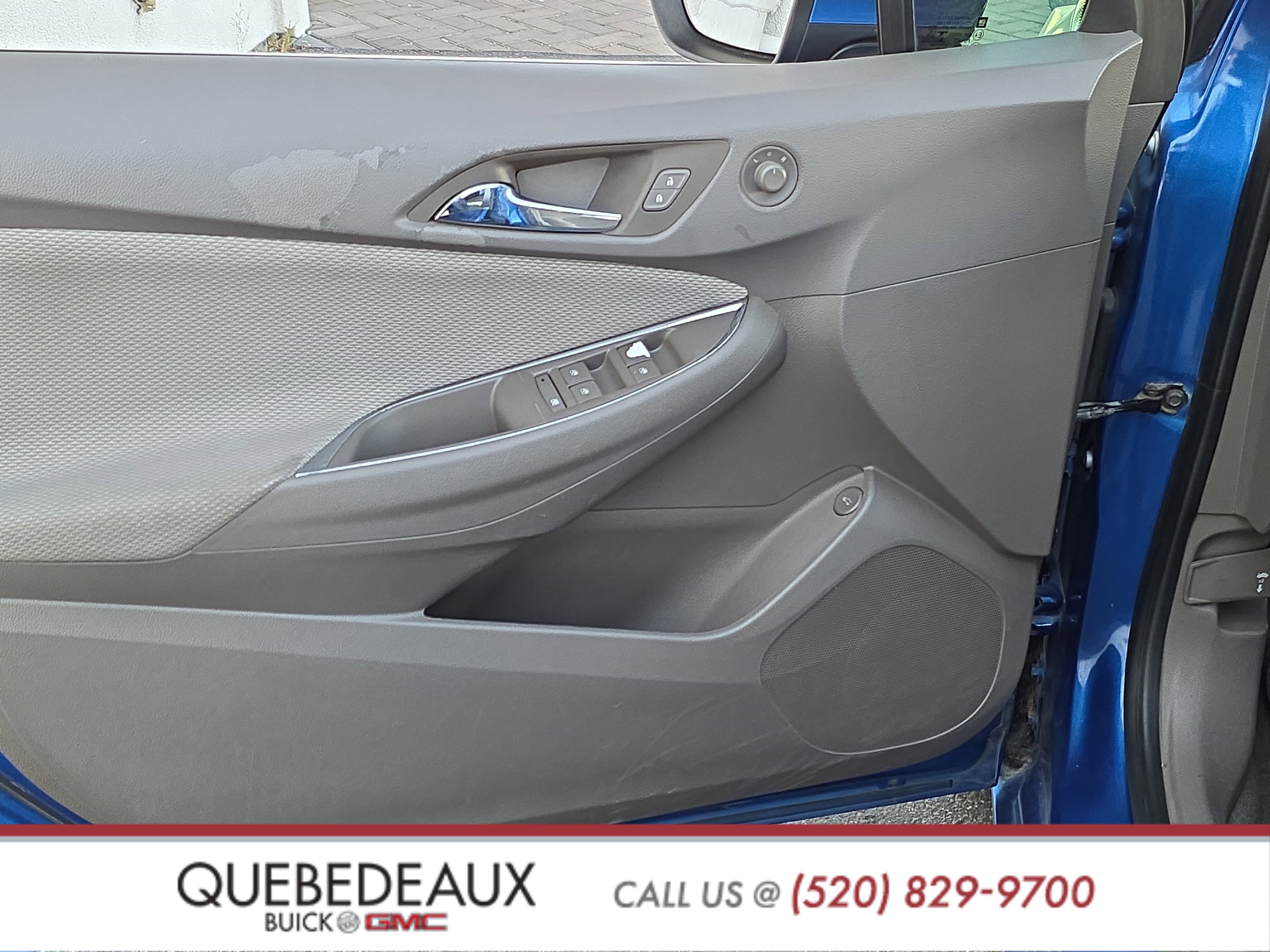 Used 2018 Chevrolet Cruze LT FWD image 9