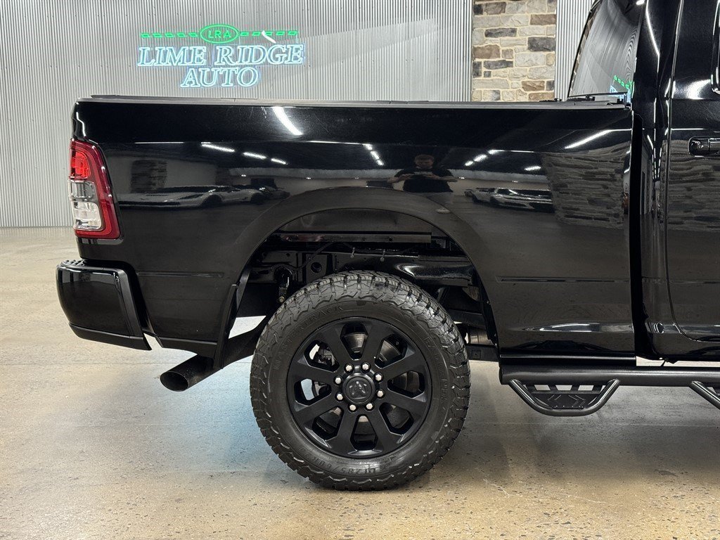 Used 2019 RAM 2500 Big Horn w/ Black Appearance Package AWD/4WD image 17