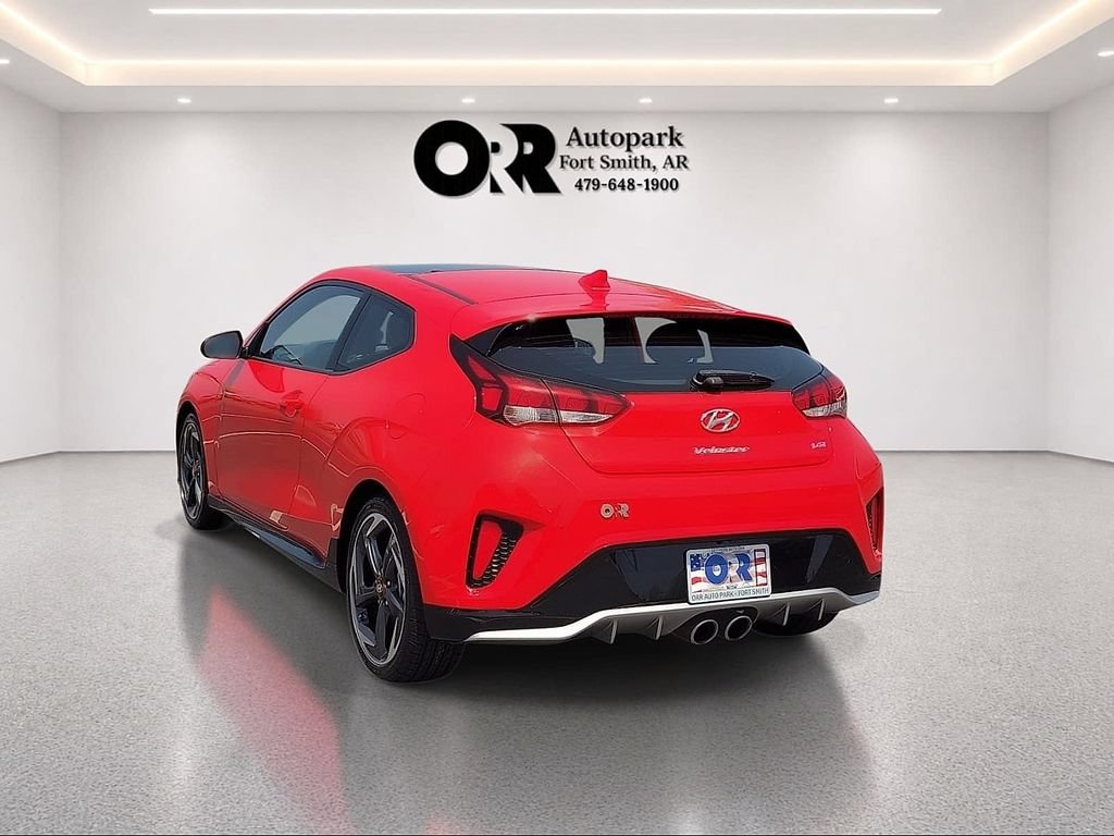 Used 2020 Hyundai Veloster FWD image 4