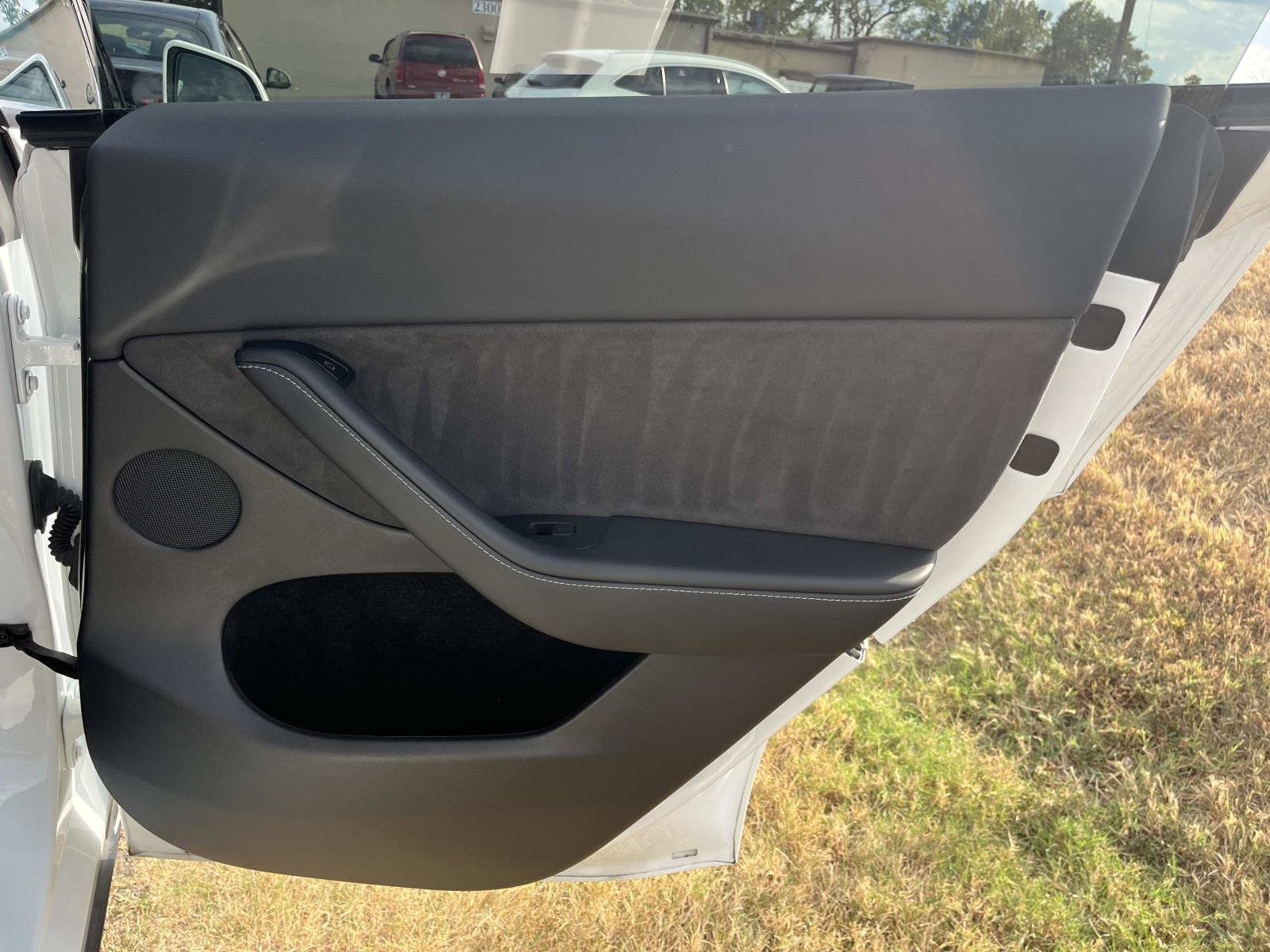 Used 2023 Tesla Model Y Long Range AWD/4WD image 21