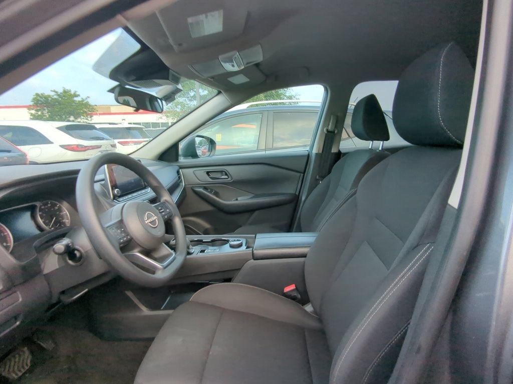 Used 2024 Nissan Rogue S AWD/4WD image 6