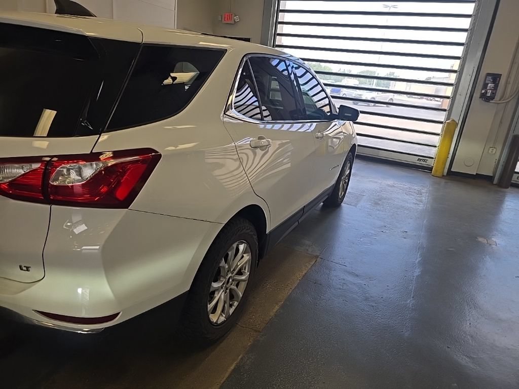 Used 2018 Chevrolet Equinox LT FWD image 3
