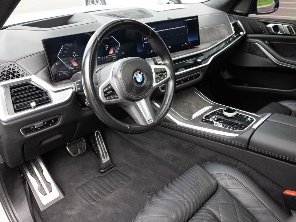 Used 2023 BMW X7 xDrive40i w/ M Sport Package AWD/4WD image 21