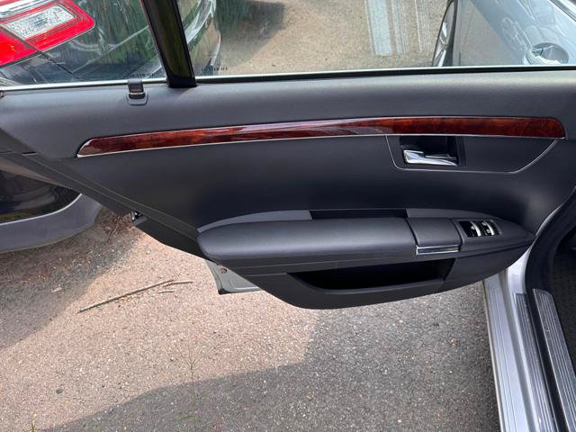 Used 2010 Mercedes-Benz S 550 4MATIC image 7