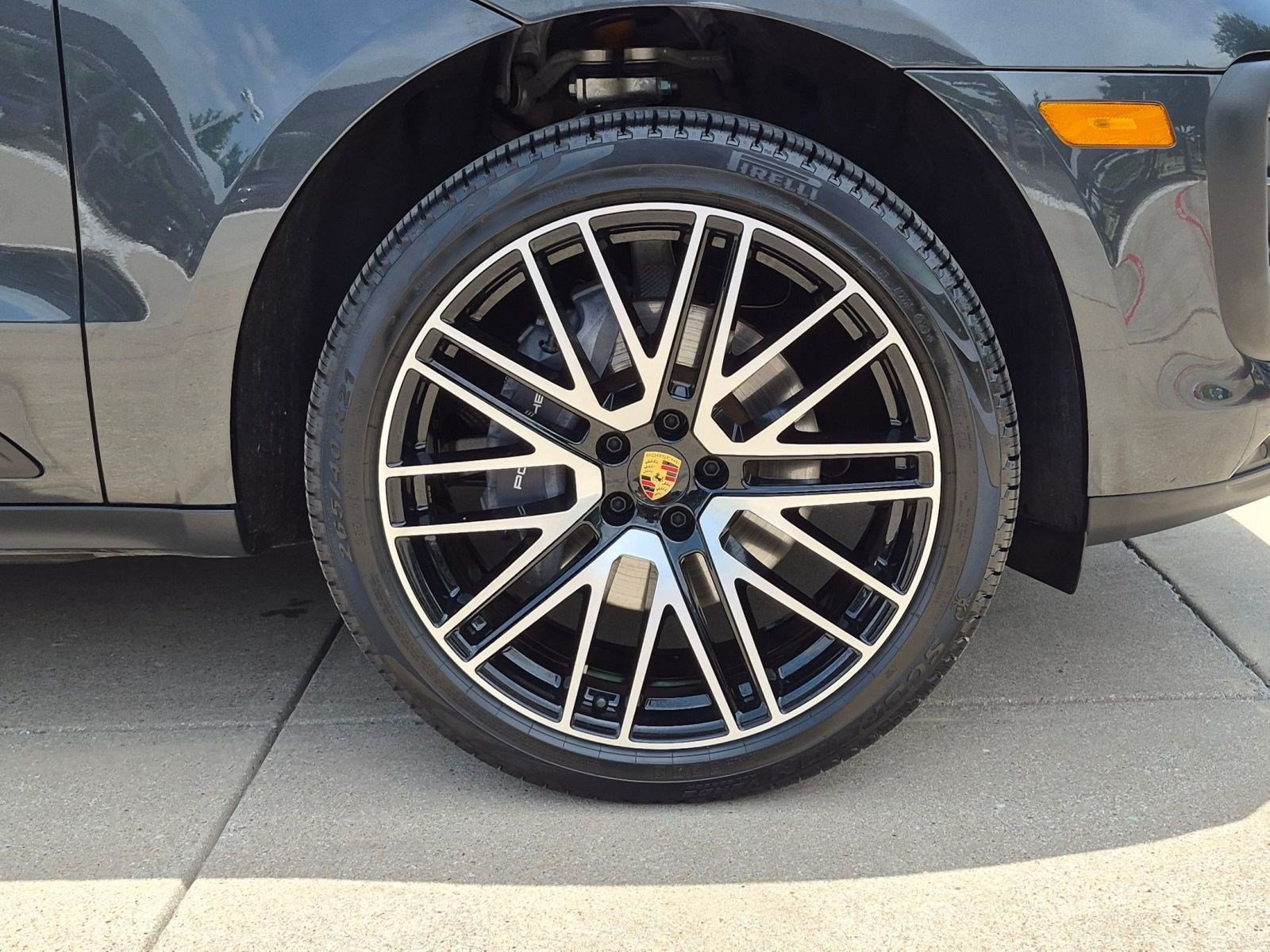 Certified 2026 Porsche Macan AWD/4WD image 27