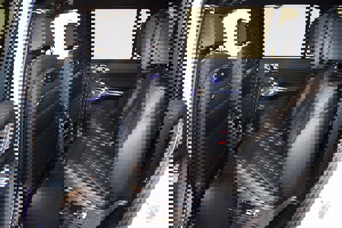 Used 2024 BMW X7 M60i image 60