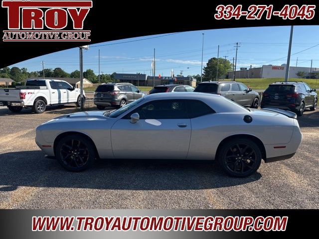 Used 2020 Dodge Challenger SXT w/ Blacktop Package image 3