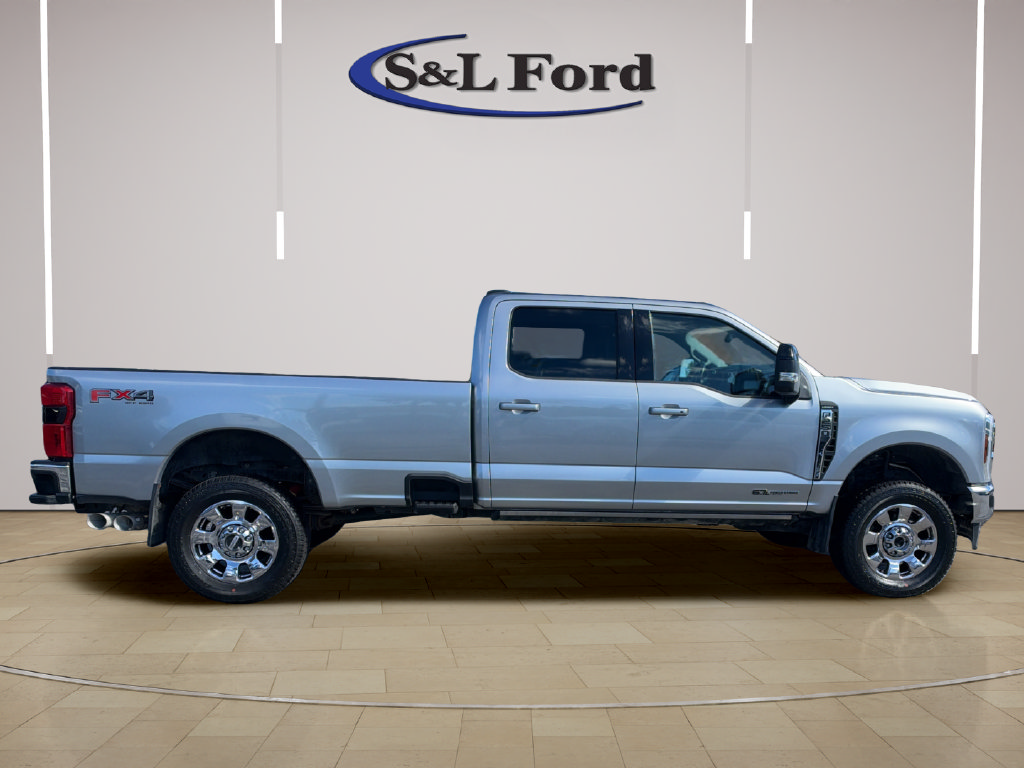 Certified 2024 Ford F250 Lariat w/ Lariat Ultimate Package AWD/4WD image 9