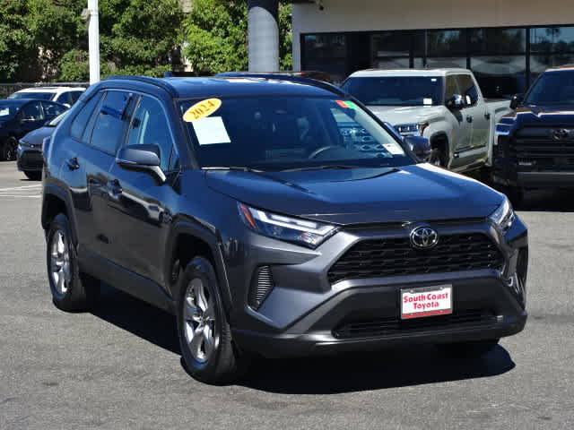 Used 2024 Toyota RAV4 XLE FWD image 2