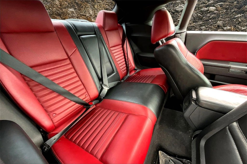 Used 2013 Dodge Challenger R/T image 21