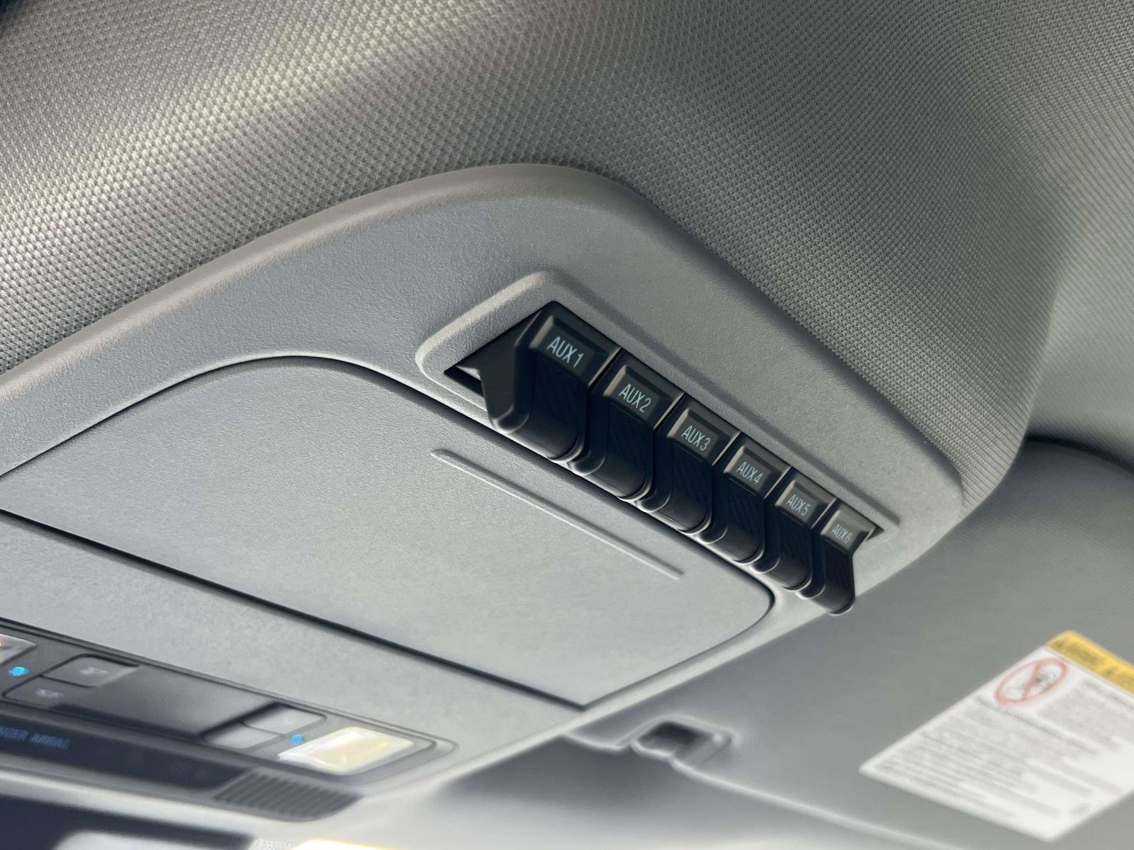 New 2025 Ford F350 XL w/ XL Chrome Package image 9