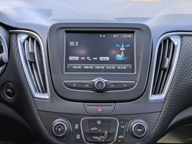 Used 2018 Chevrolet Malibu LS image 18