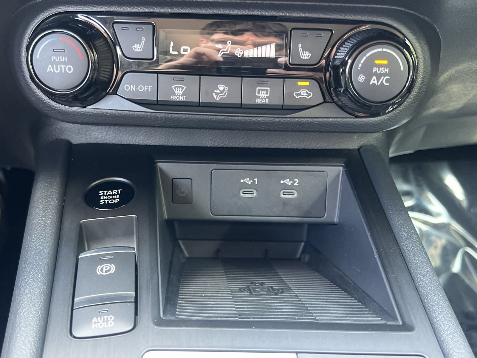 New 2026 Nissan Kicks SV w/ Cold Weather Package FWD image 6