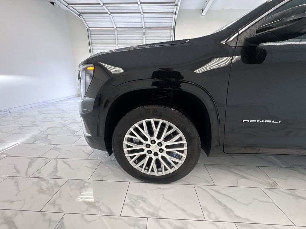 New 2026 GMC Acadia Denali w/ Super Cruise Package FWD image 34