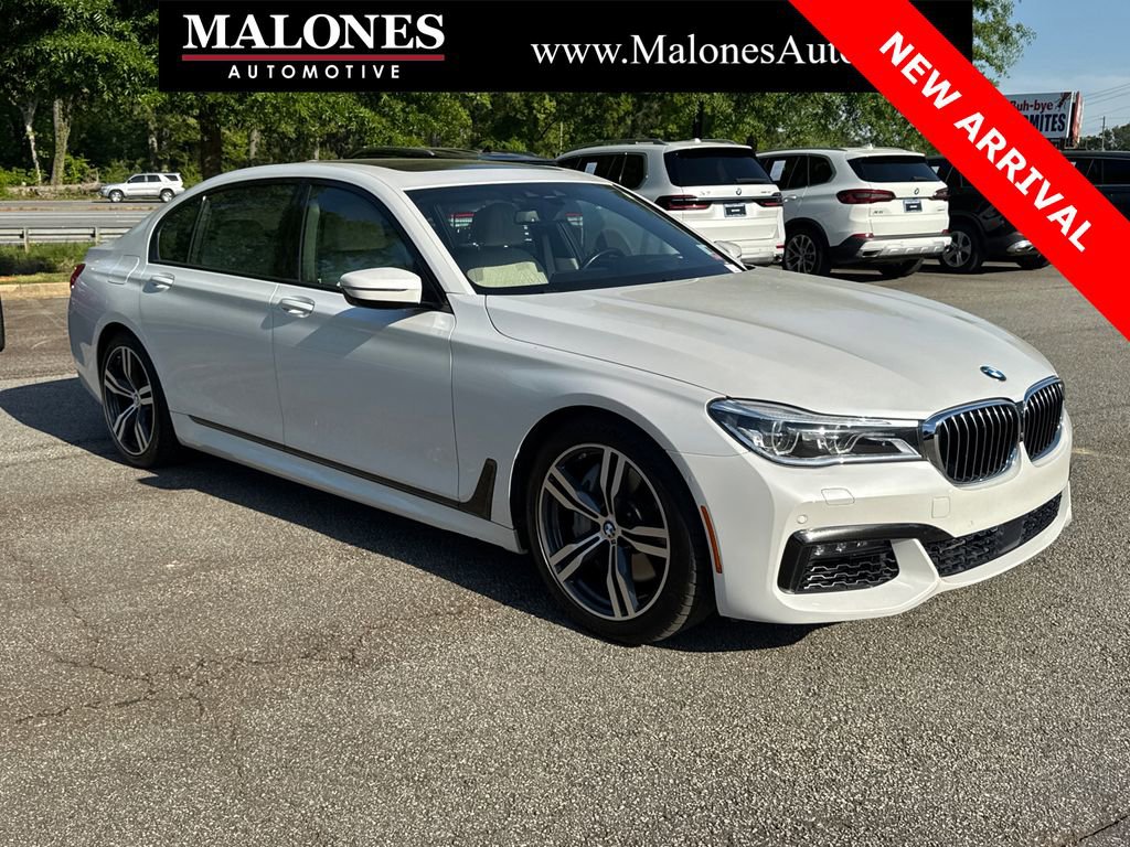 Used 2018 BMW 750i image 1