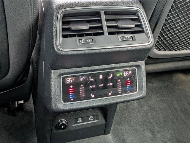 Certified 2023 Audi e-tron Premium Plus w/ Premium Plus Package AWD/4WD image 18