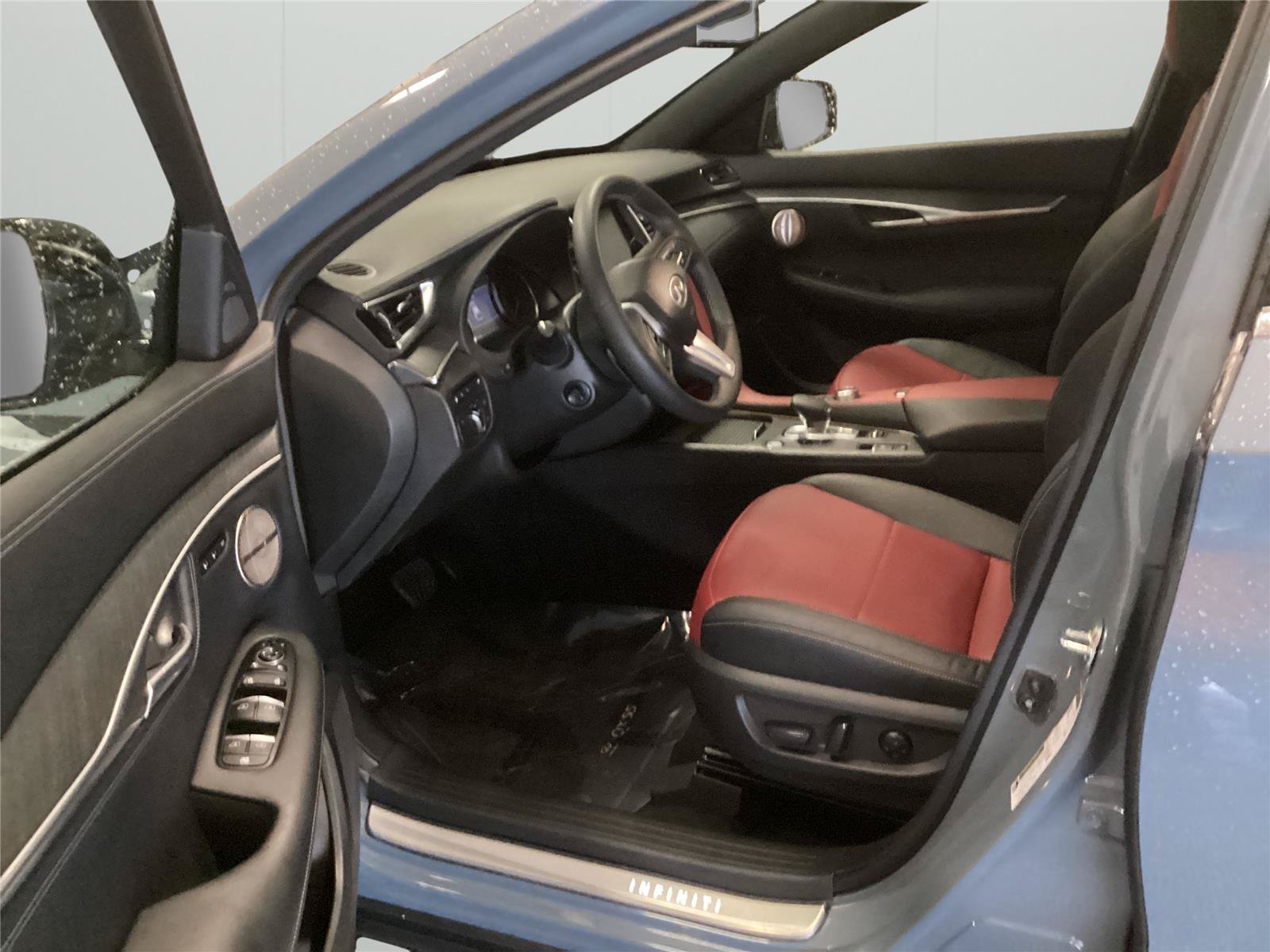 Used 2023 INFINITI QX55 Sensory w/ Lighting Package AWD/4WD image 10