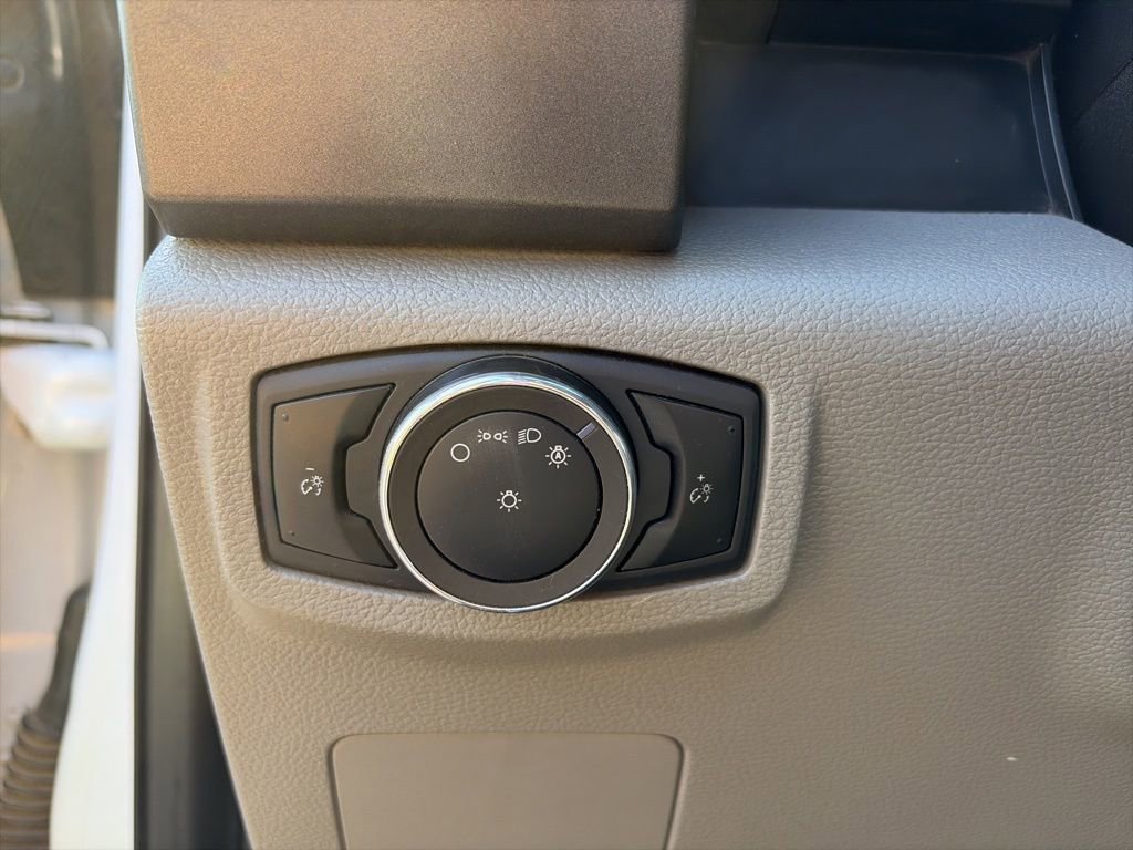 Used 2019 Ford F350 XL w/ Power Equipment Group image 15