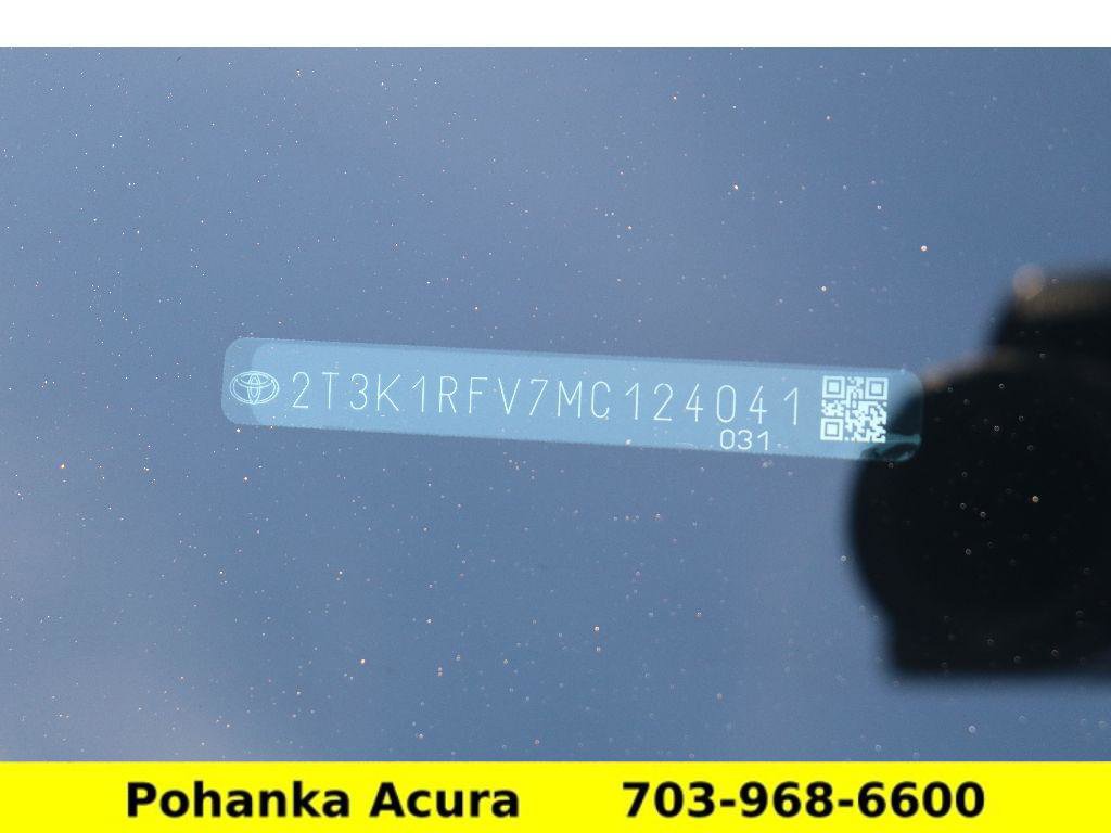 Used 2021 Toyota RAV4 LE image 33