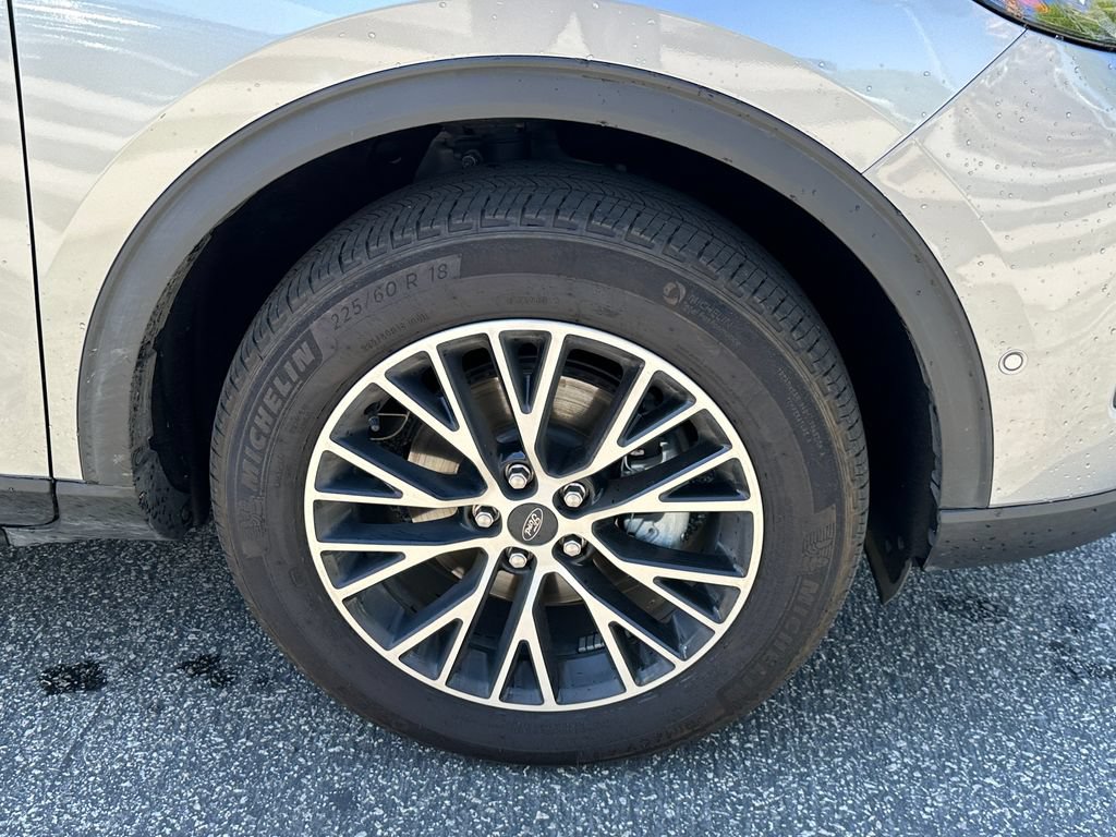 Used 2024 Ford Escape SE w/ PHEV Premium Package FWD image 15