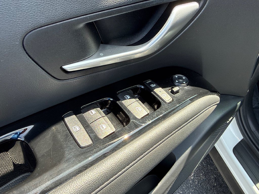 Used 2022 Hyundai Tucson Limited AWD/4WD image 18