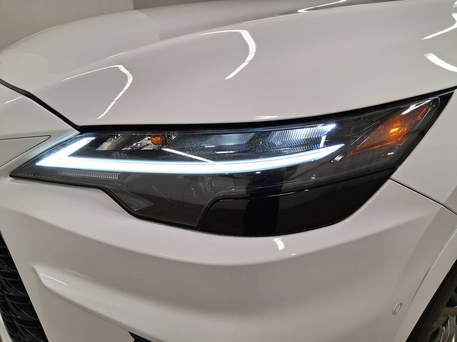 Used 2023 Lexus RX 350 F Sport w/ Cold Area Package AWD/4WD image 3