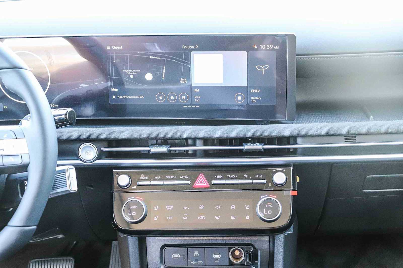 New 2026 Hyundai Tucson Limited AWD/4WD image 18