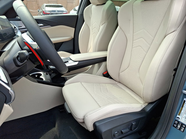 New 2025 BMW X2 M35i w/ Premium Package image 8