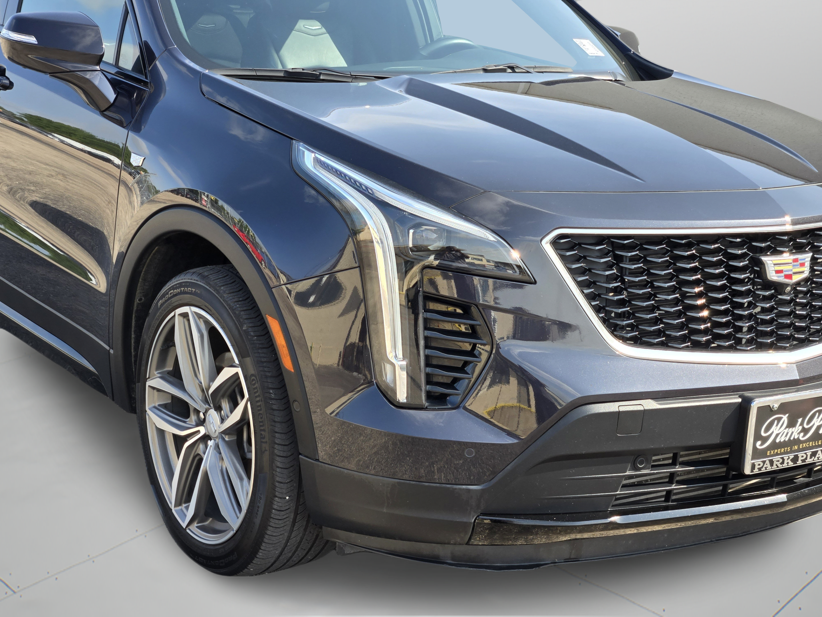 Used 2022 Cadillac XT4 Sport w/ Comfort Package FWD image 34