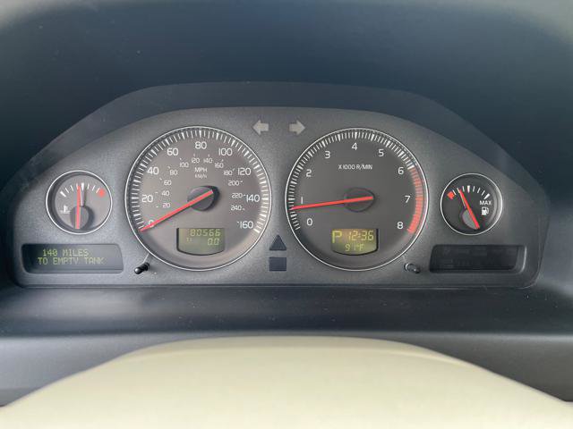 Used 2006 Volvo V70 2.4 FWD image 11