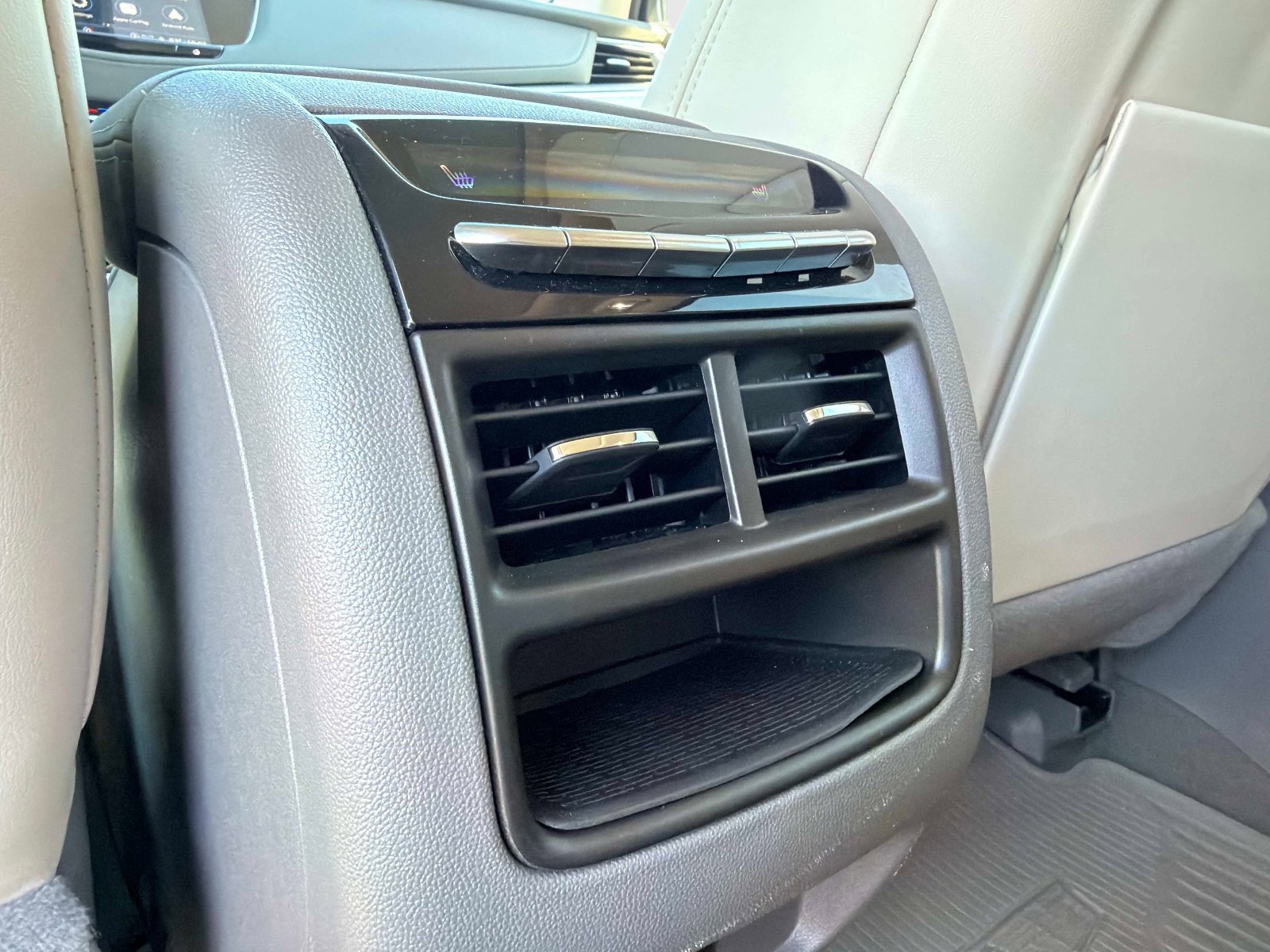 Used 2024 Cadillac XT5 Premium Luxury w/ LPO, Floor Liner Package FWD image 34