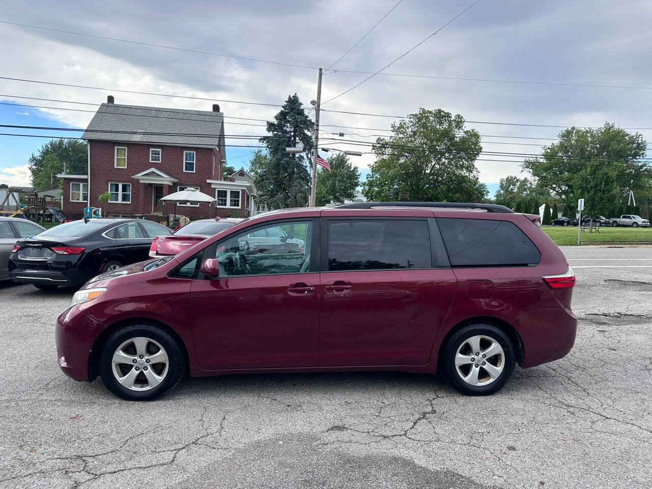 Used 2015 Toyota Sienna LE FWD image 5