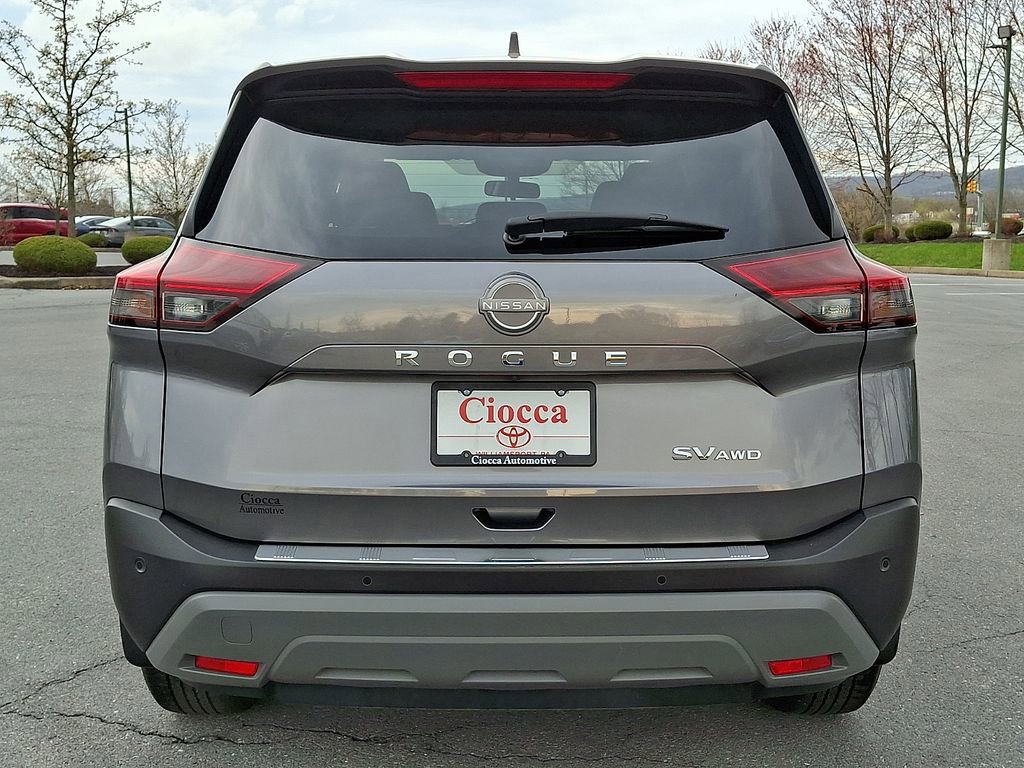 Used 2023 Nissan Rogue SV AWD/4WD image 8