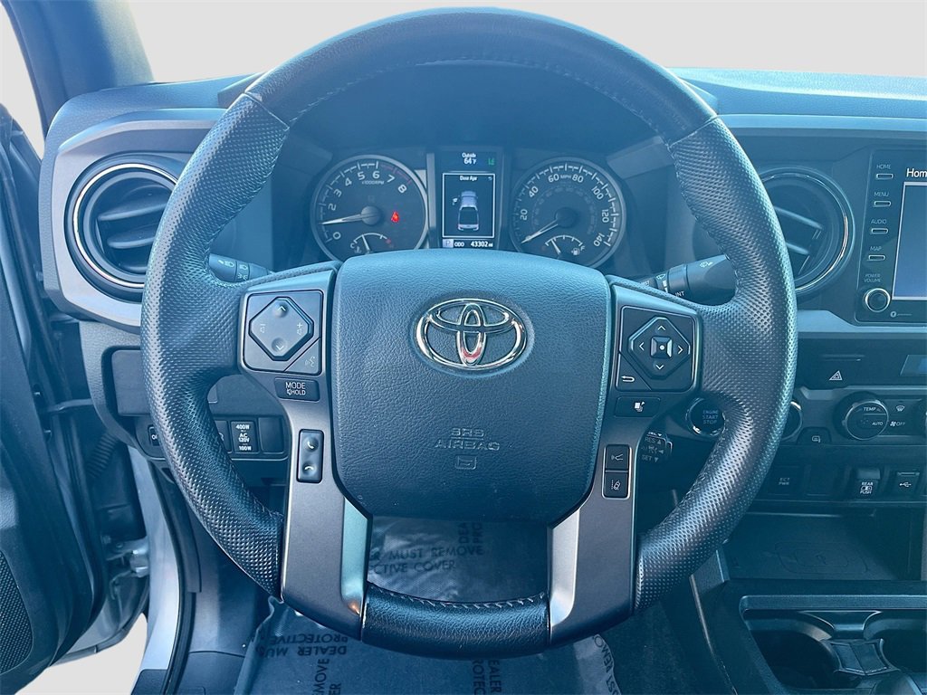 Used 2021 Toyota Tacoma TRD Off-Road image 11