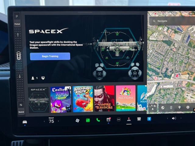 Used 2021 Tesla Model S Plaid image 19