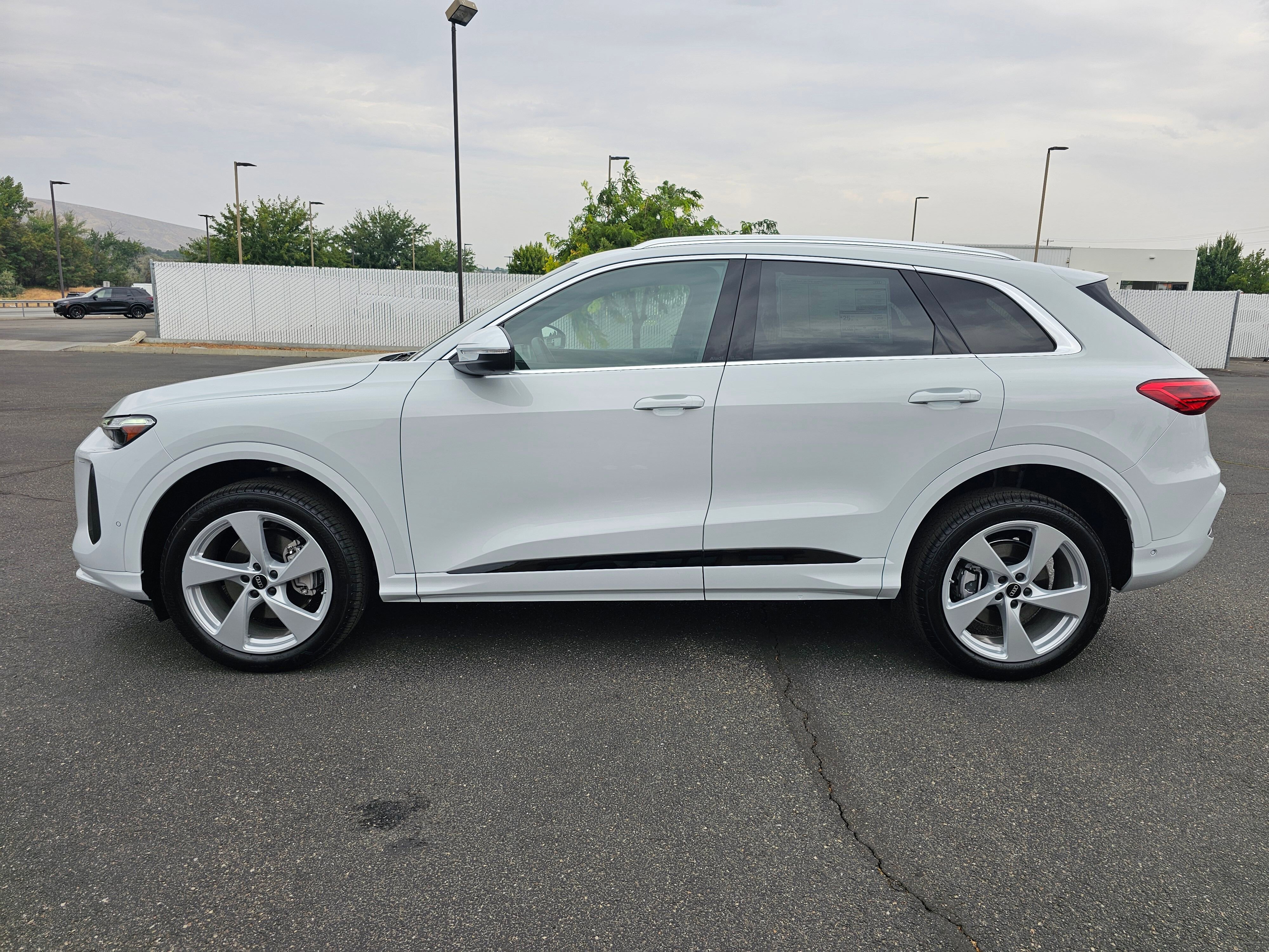 New 2025 Audi Q5 Premium Plus image 3