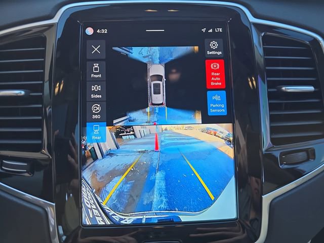 Used 2024 Volvo XC90 T8 Ultimate w/ Lounge Package image 27