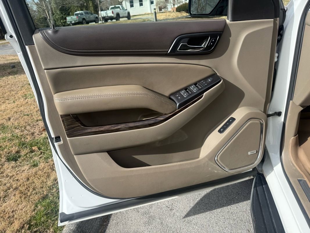 Used 2016 GMC Yukon SLT AWD/4WD image 15